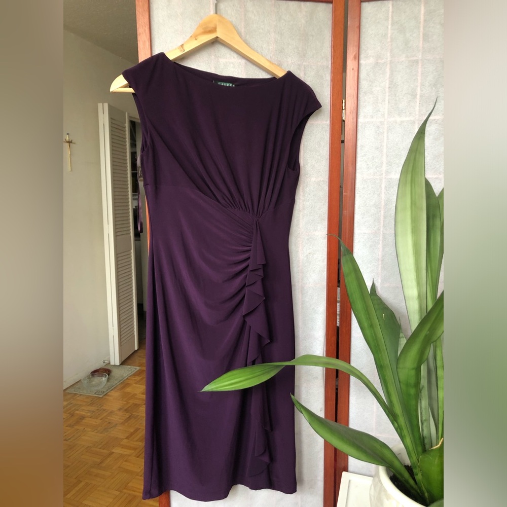 One of my absolute faves. Classy and elegant. For the office or a function.